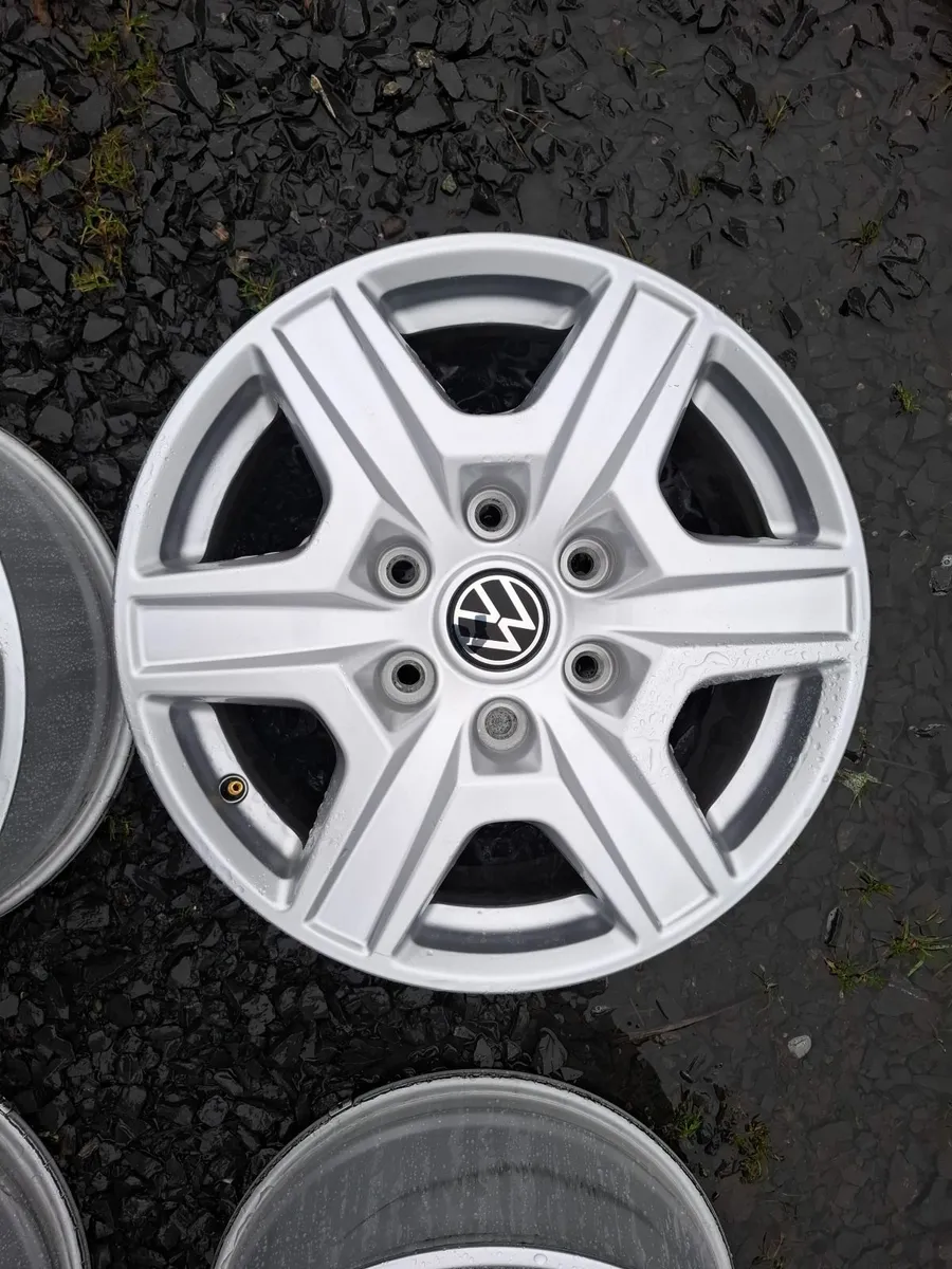 17" Genuine Vw Amarok Alloys - Image 3