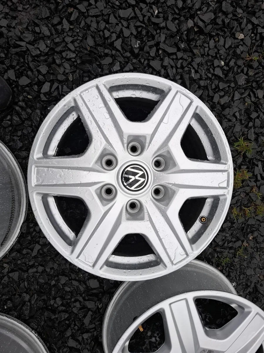 17" Genuine Vw Amarok Alloys - Image 4
