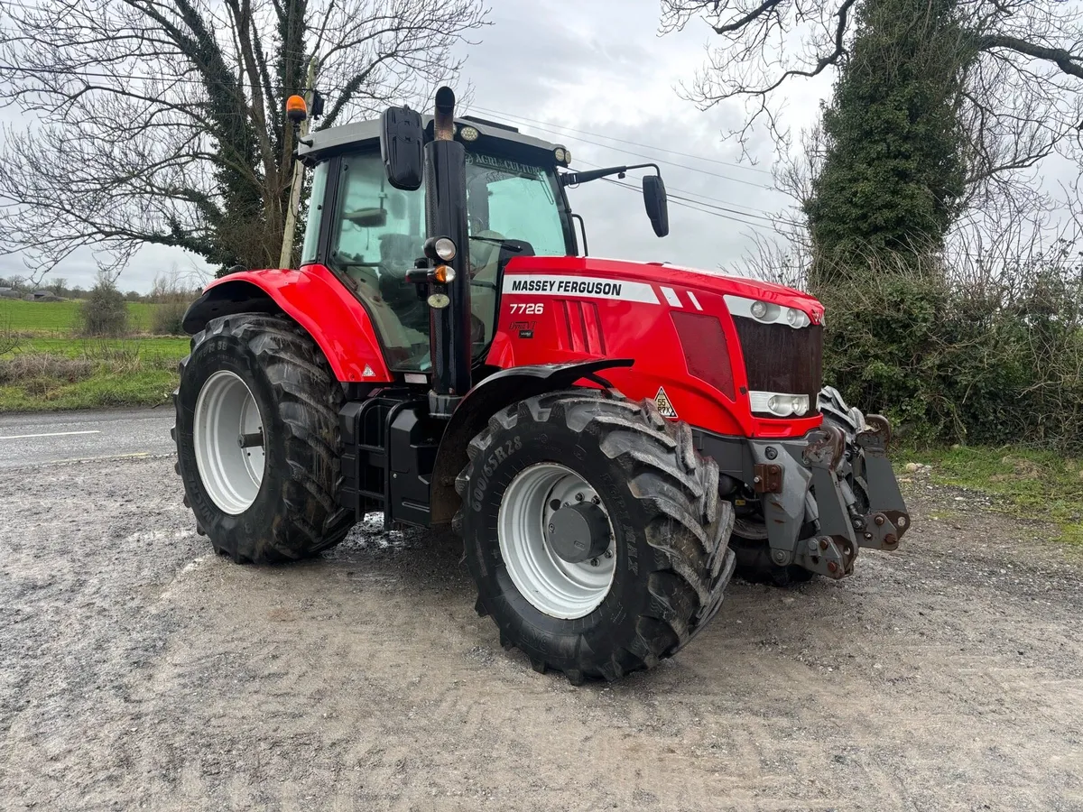 Massey Ferguson 7726 - Image 2
