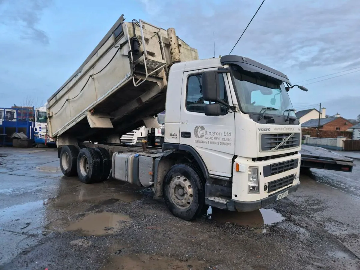 Volvo 6x4 tipper - Image 1
