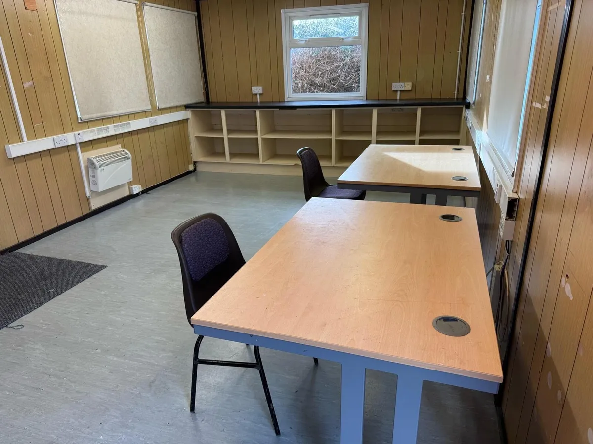 30 x 12 site office / Portacabin - Image 1