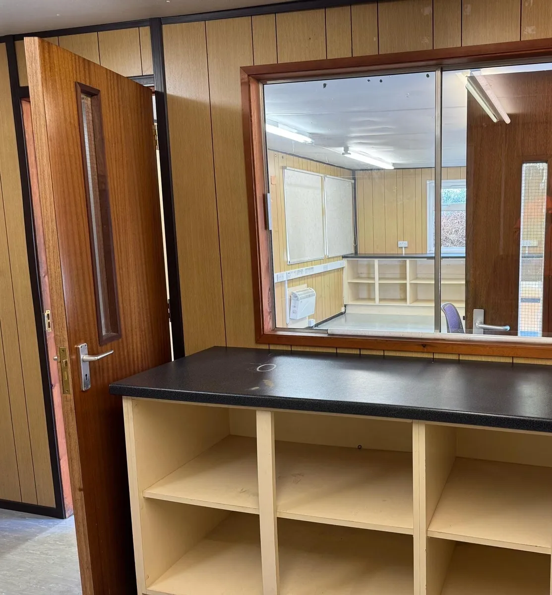 30 x 12 site office / Portacabin - Image 3