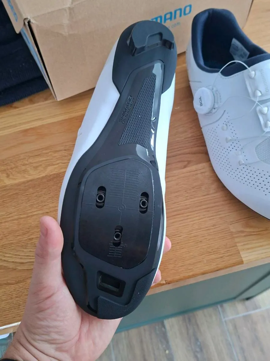 Shimano RC3  bike shoes [brand new] - Image 4