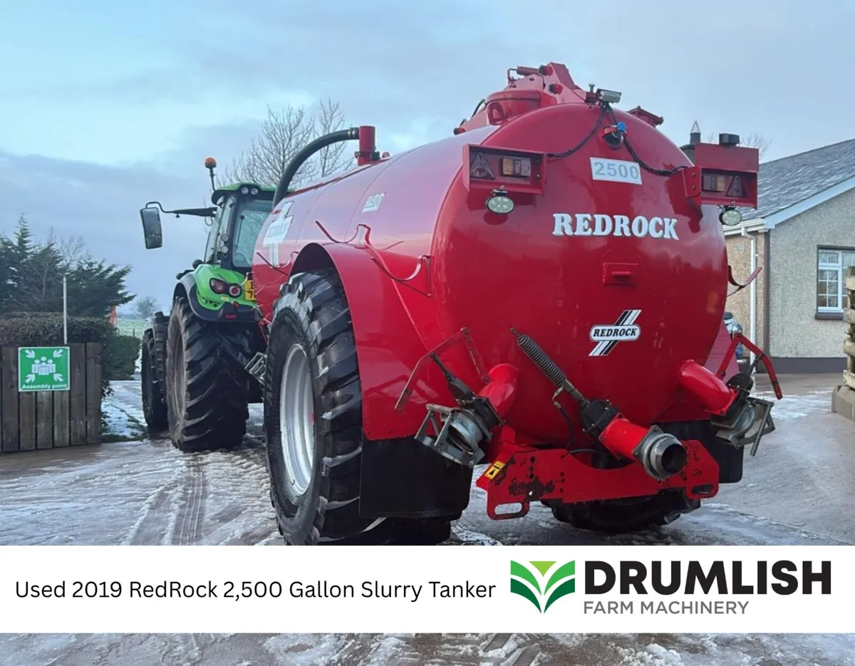 Used 2019 RedRock 2,500 Gallon Slurry Tanker - Image 2