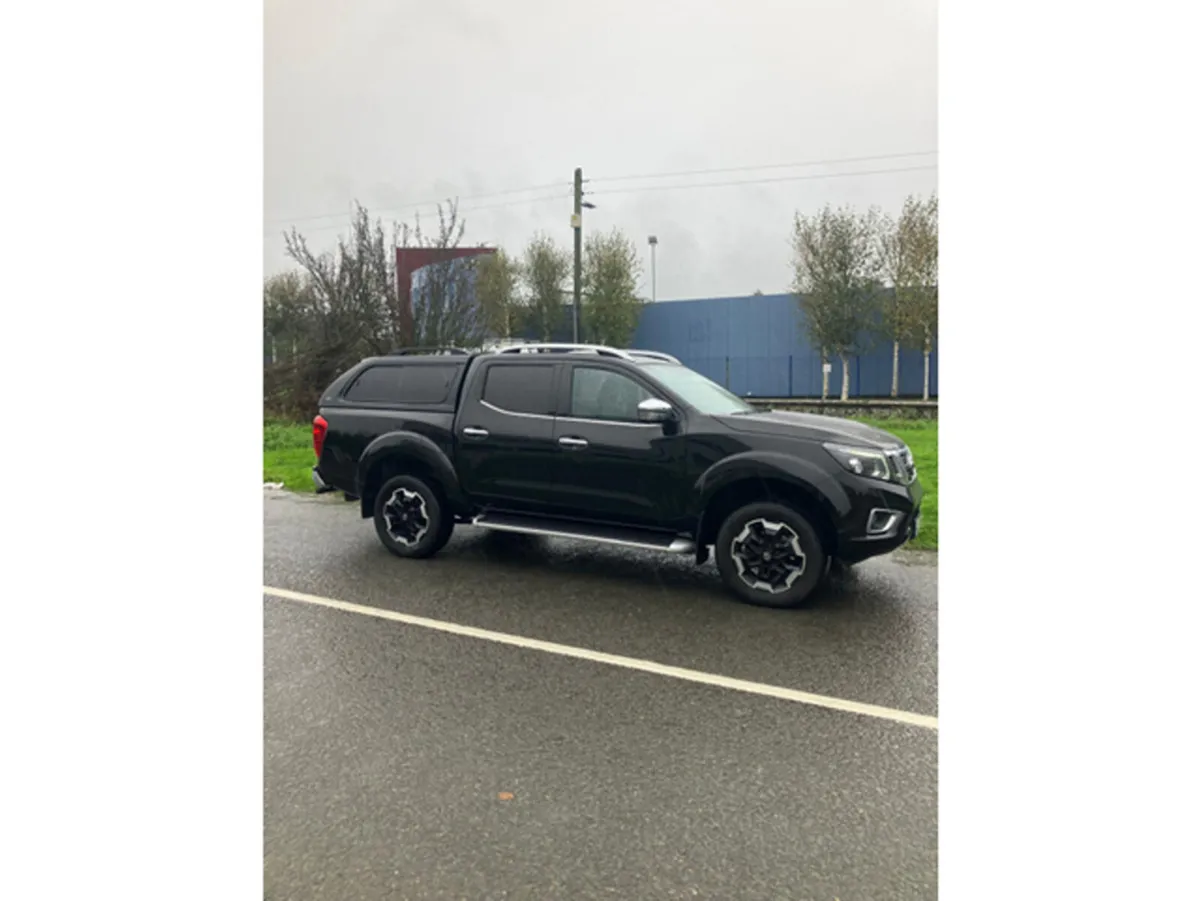 Nissan Navara 2.3 DCI TEKNA 4DR PLUS VAT - Image 2
