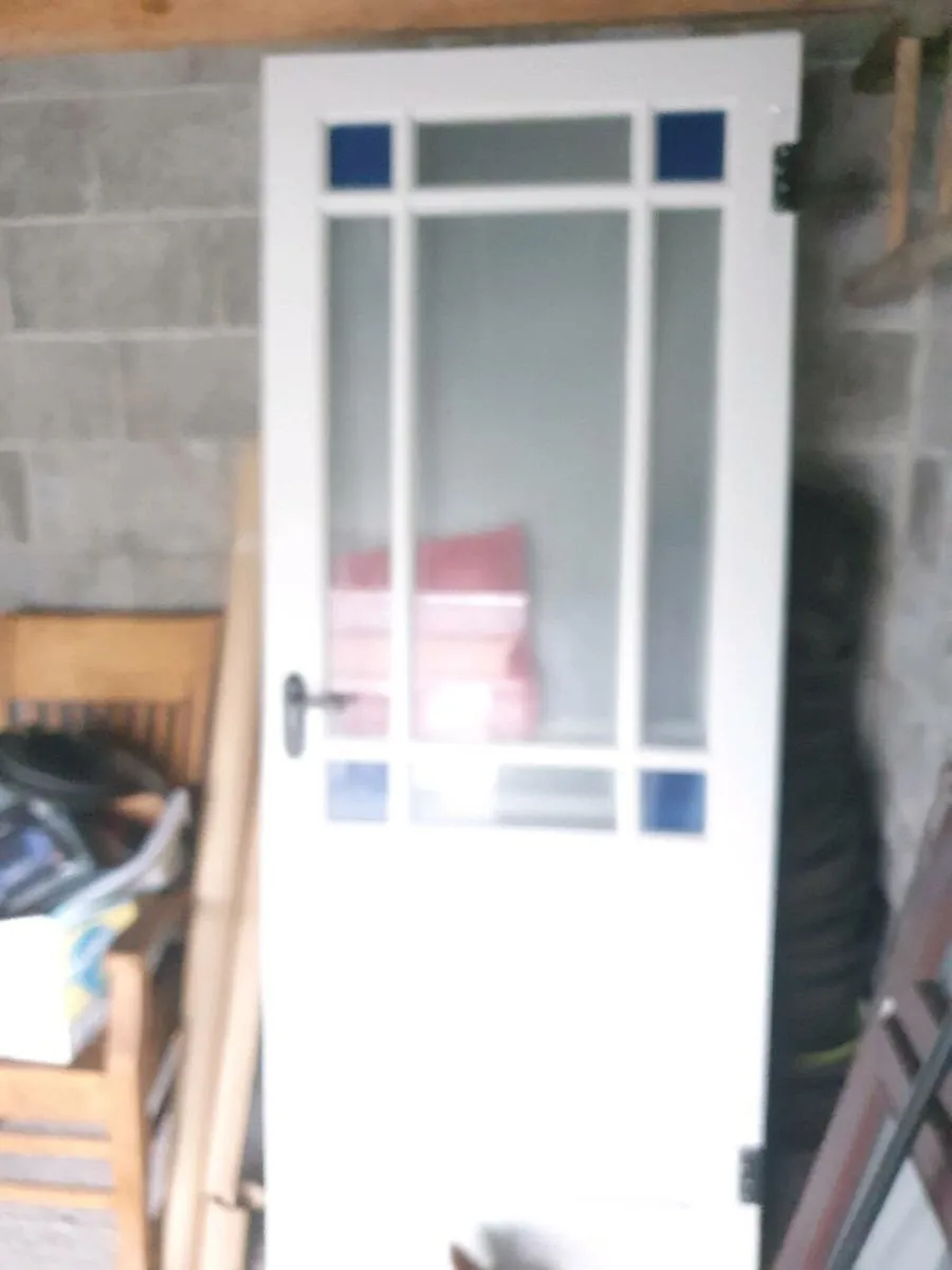 1 coffee table  and inside doors - Image 4