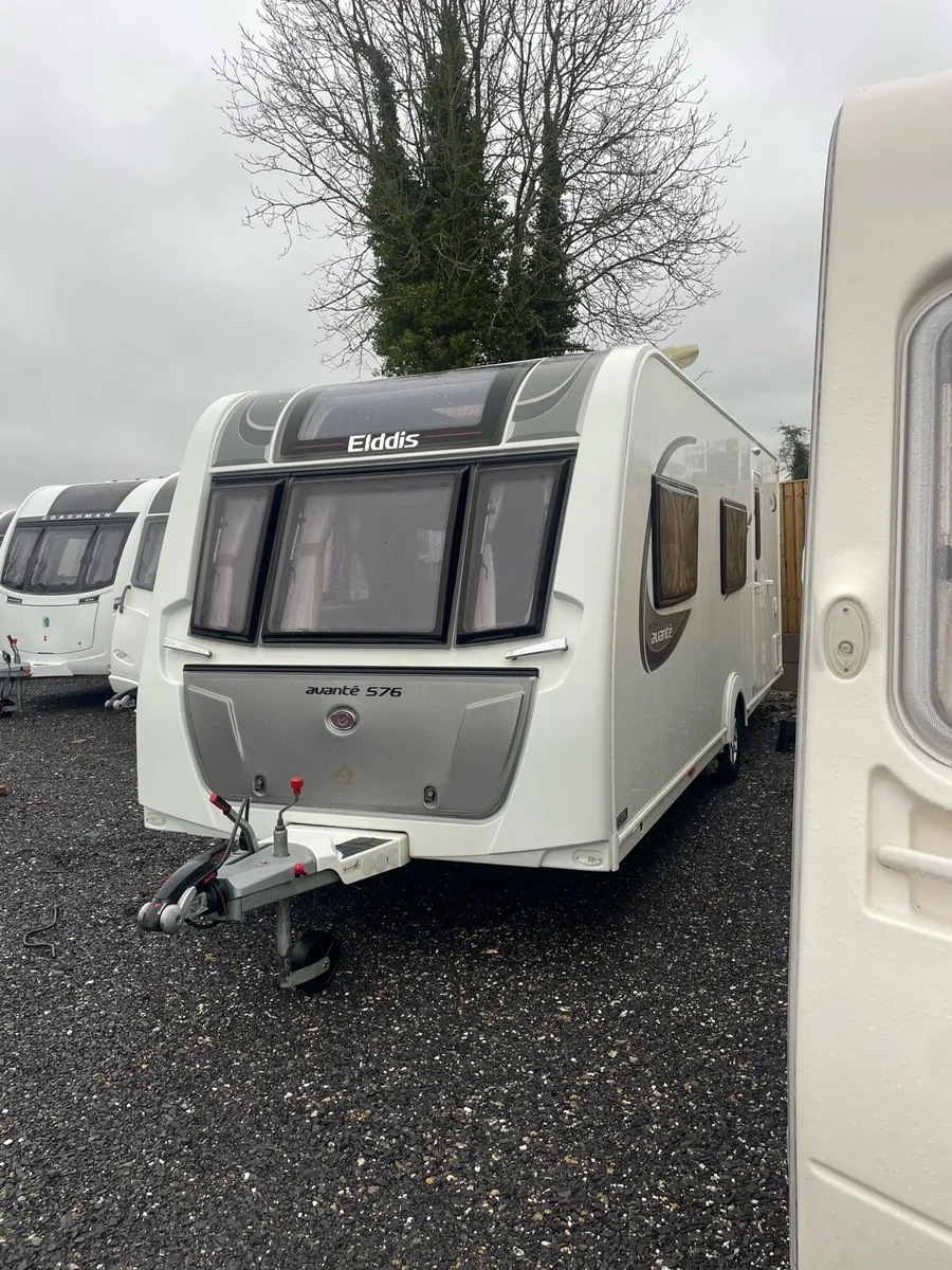 2016 Elddis Avante 6 Berth Caravan - Image 1