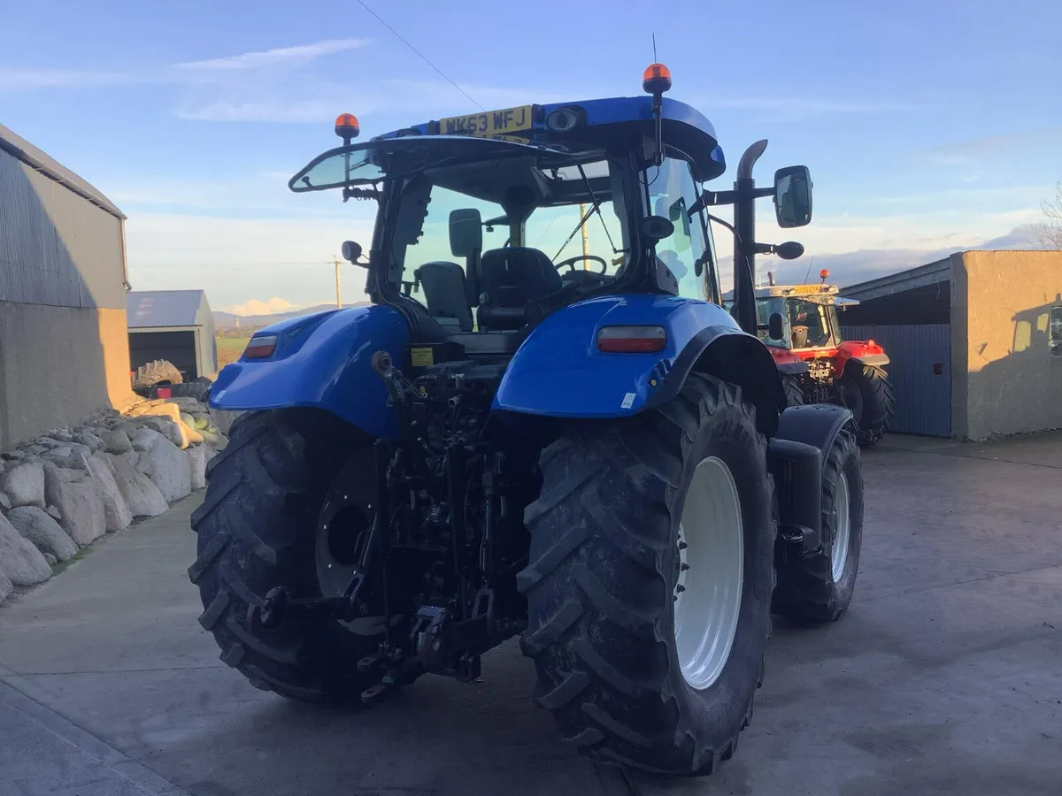 2013 NH T7.185 Auto Command - Image 4