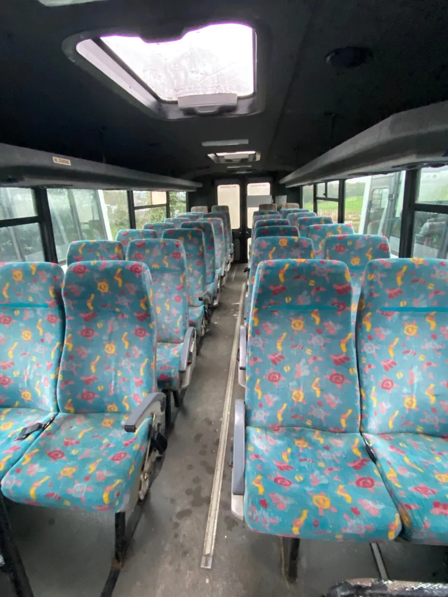 Mercedes-Benz Vaneo 2000 - Image 1