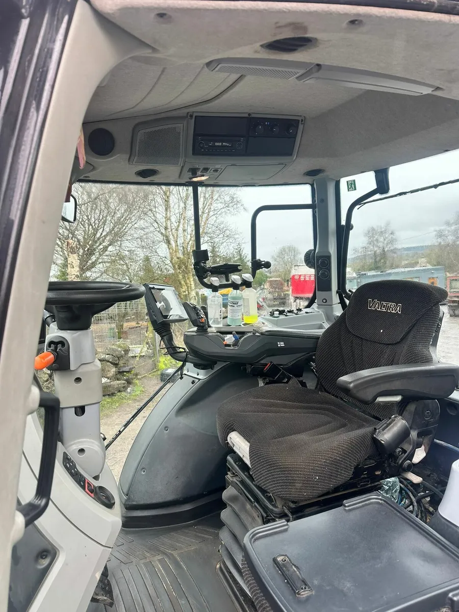 Valtra t234 - Image 2