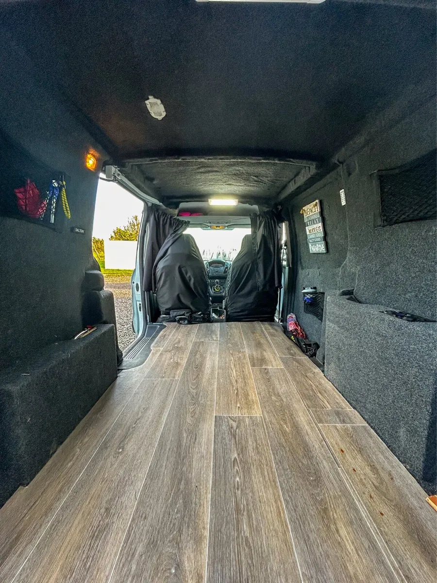 Ford Transit Connect LWB 1.5 - Image 4