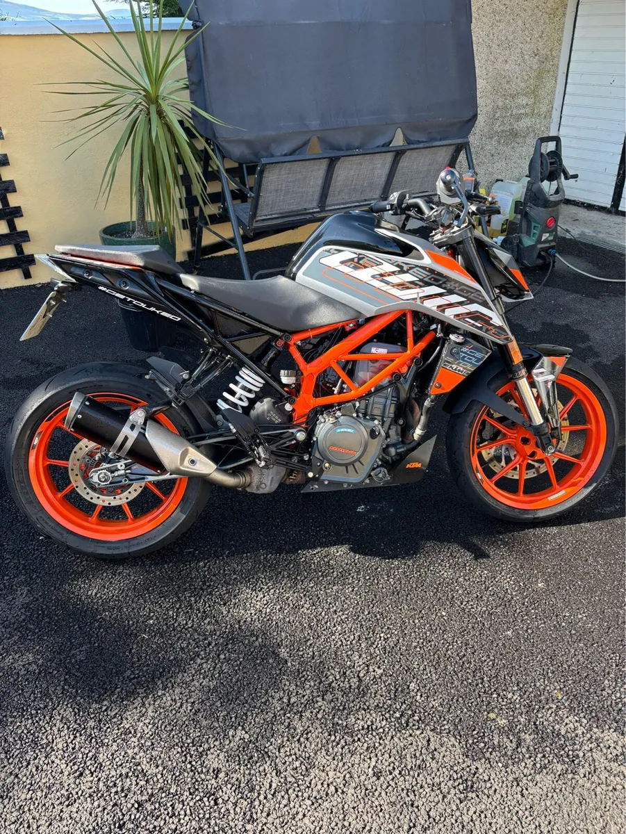 KTM DUKE 390 - Image 1