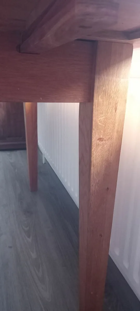 Kitchen table - Image 3