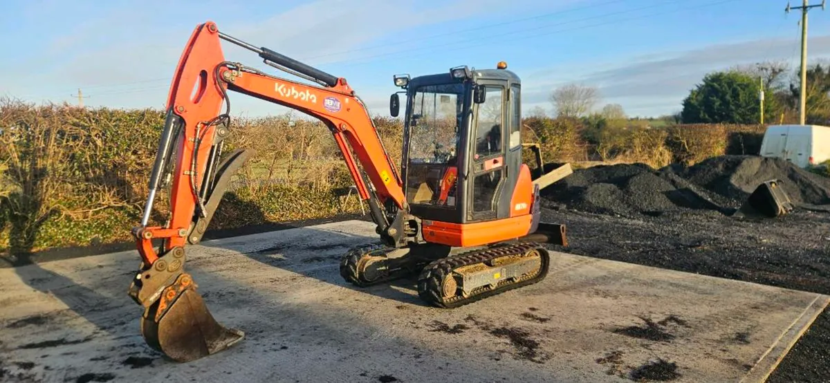 Kubota KX 71-3 - Image 1