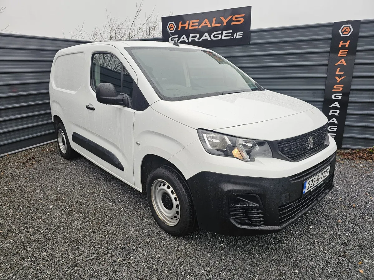 2022 Peugeot Partner - Image 1