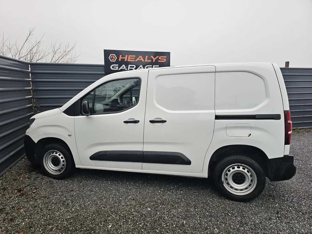 2022 Peugeot Partner - Image 4
