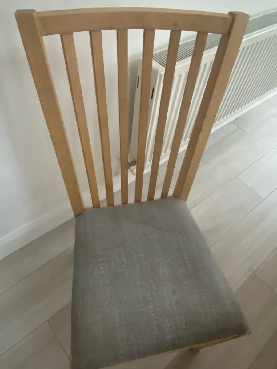 4 dining chairs - Image 2