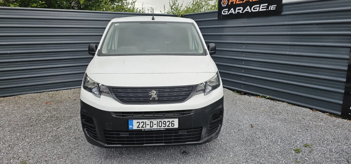 2022 Peugeot Partner - Image 2