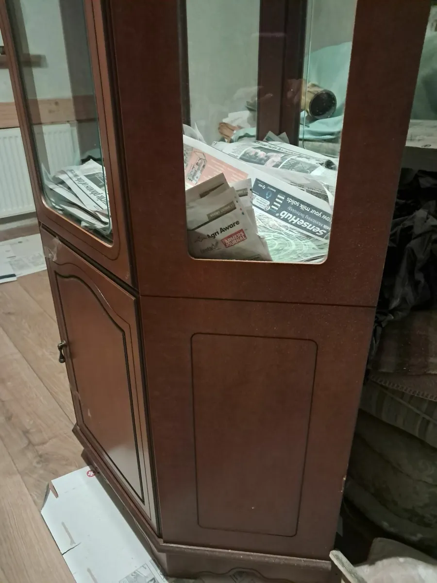 Corner display unit - Image 2