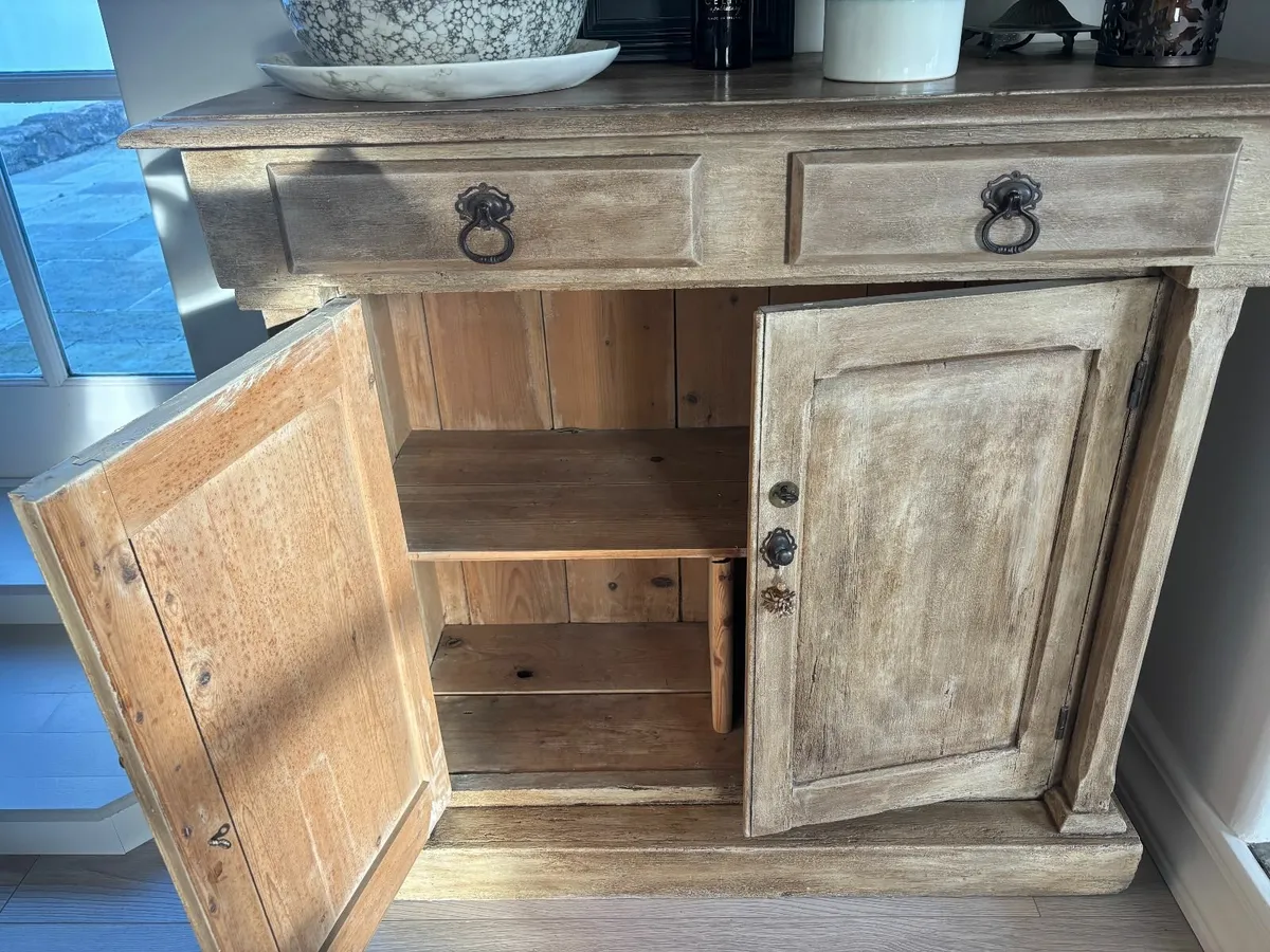 Vintage sideboard - Image 2