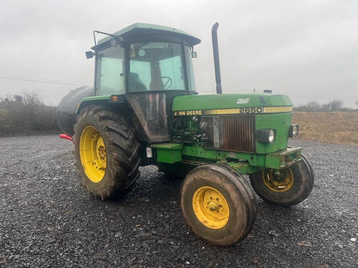 1990 John Deere 2650 - Image 2