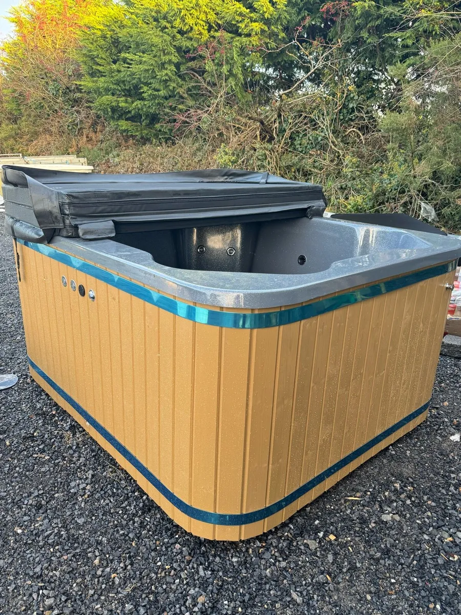 Hot tub - Image 4