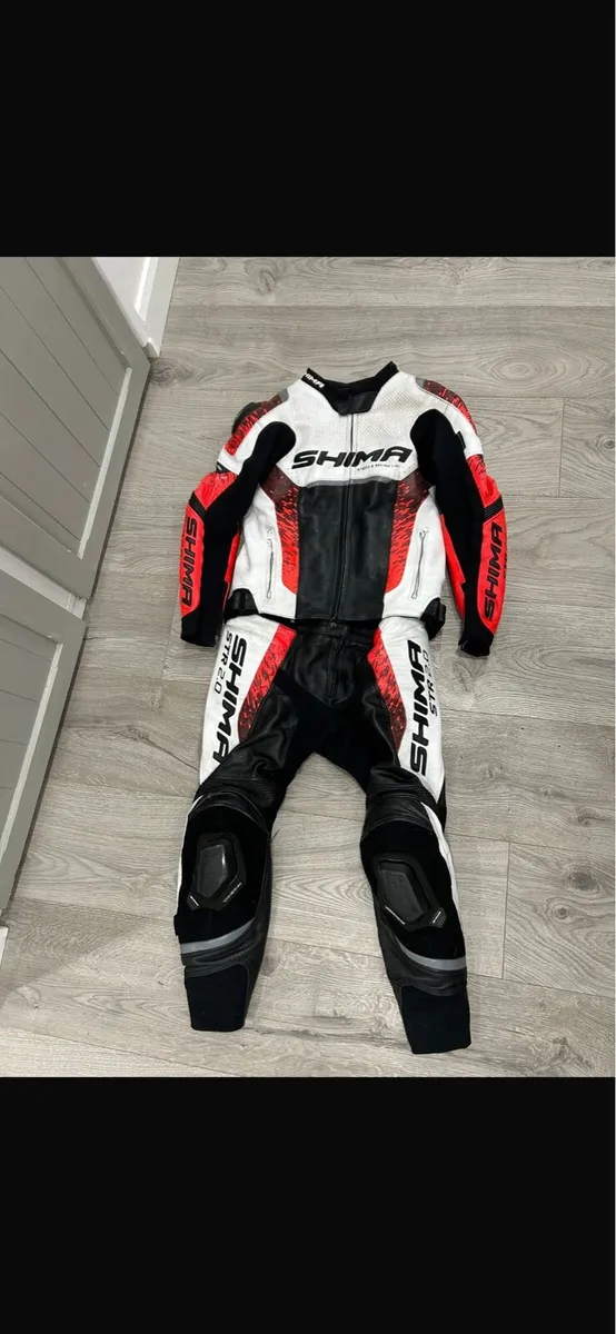Shima STR 2.0 Motorbike Leathers - Image 1