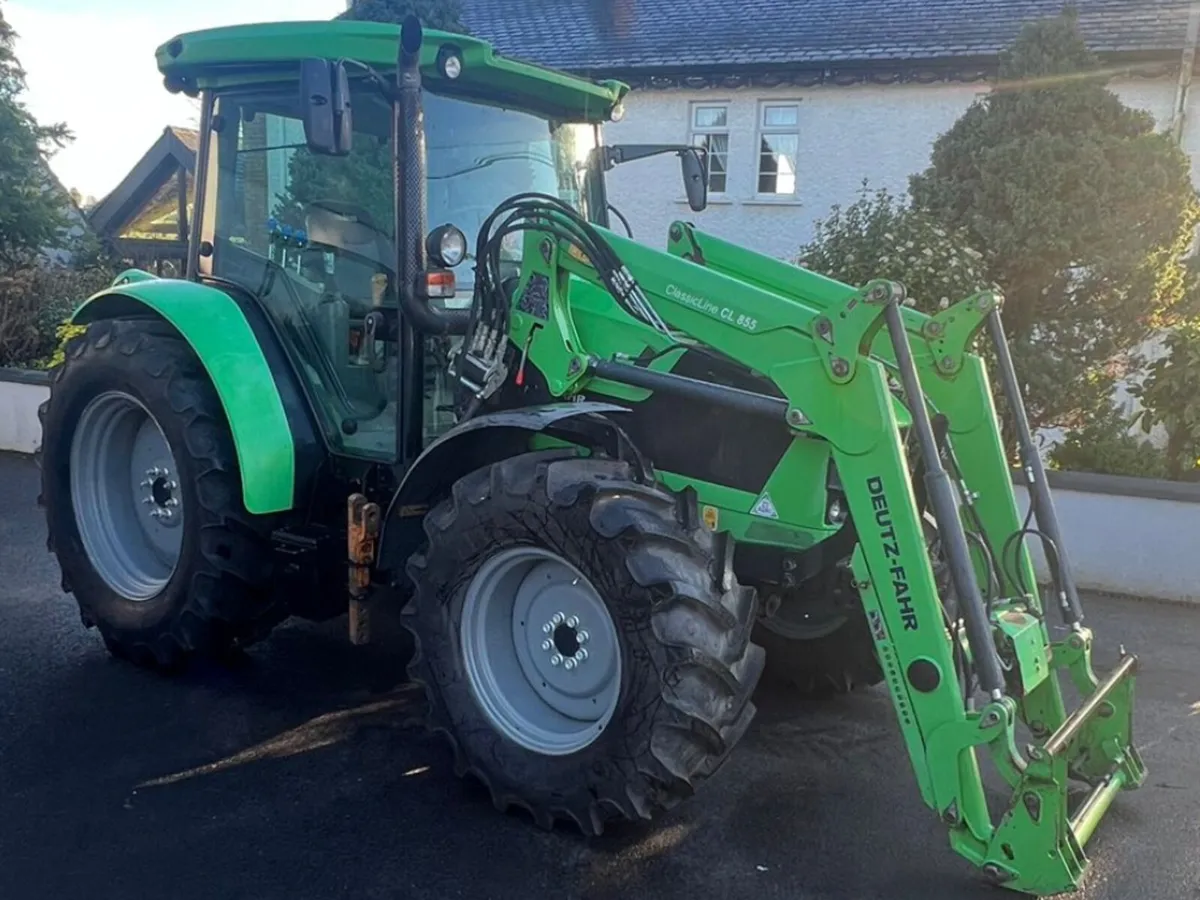 2017 DEUTZ-FAHR 5100C + STOLL LOADER - Image 4