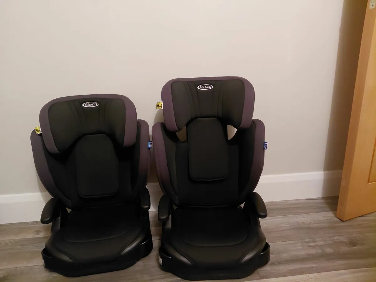 4 child / infant Car seats for sale - Image 3