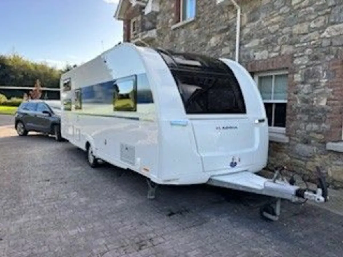 Stunning Adria Altea 6 berth caravan - Image 1