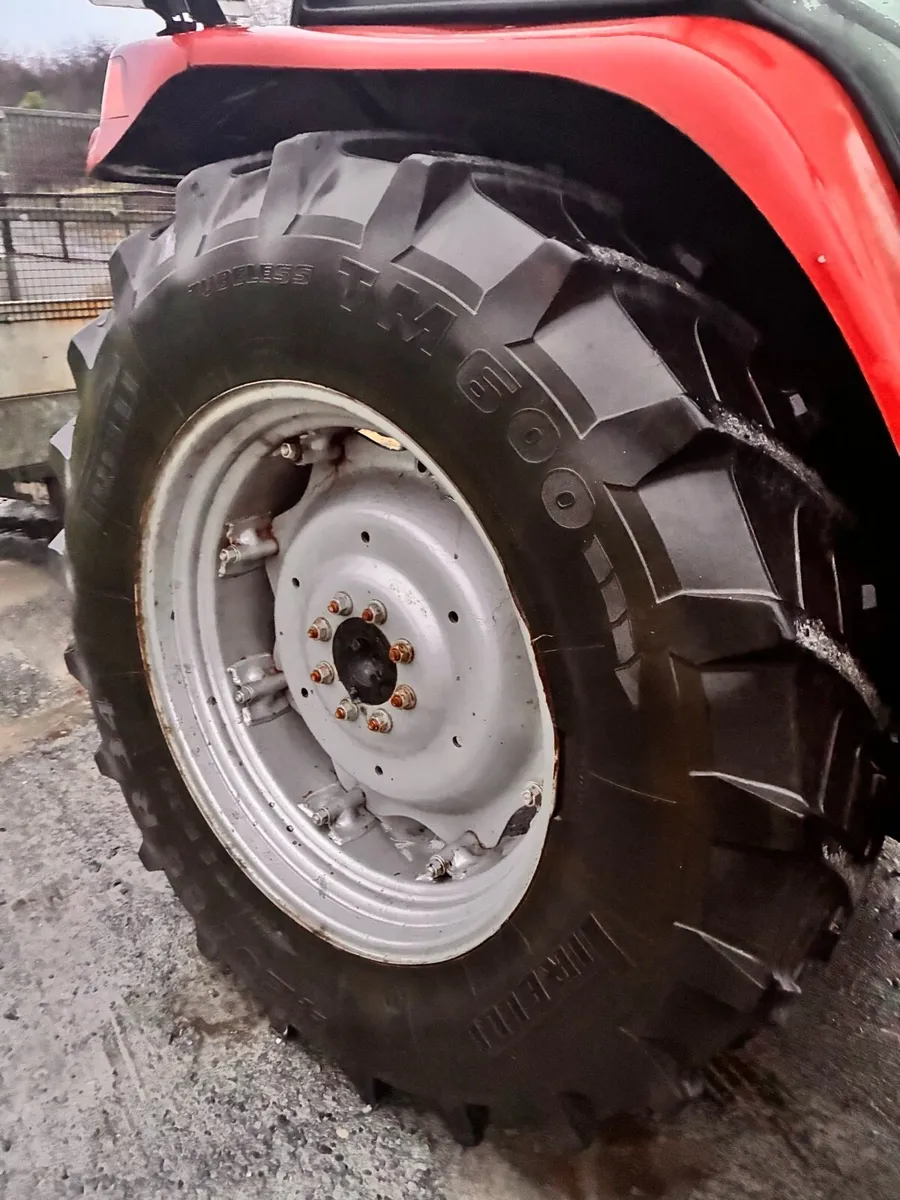 Case jx1100u - Image 3