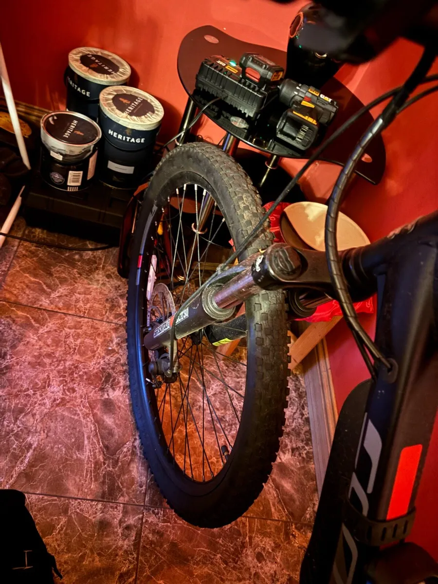 Carrera vengeance EBike Pedal assist - Image 4