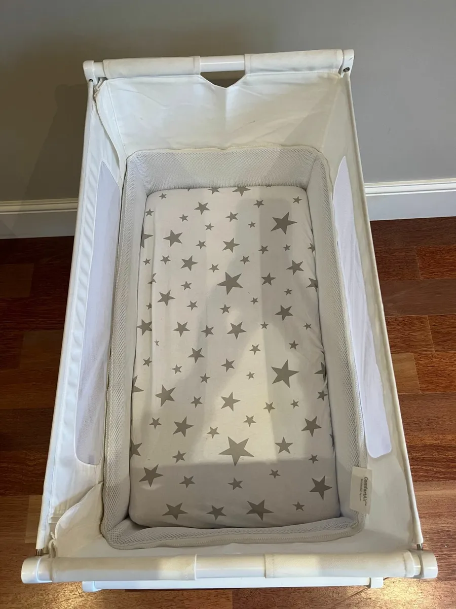 SnuzPod 4 Bedside Crib - Image 2