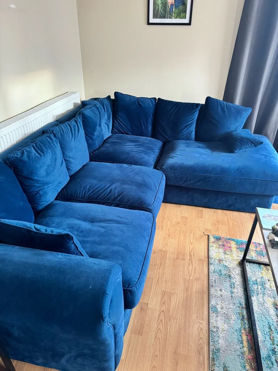 Corner sofa - Image 1