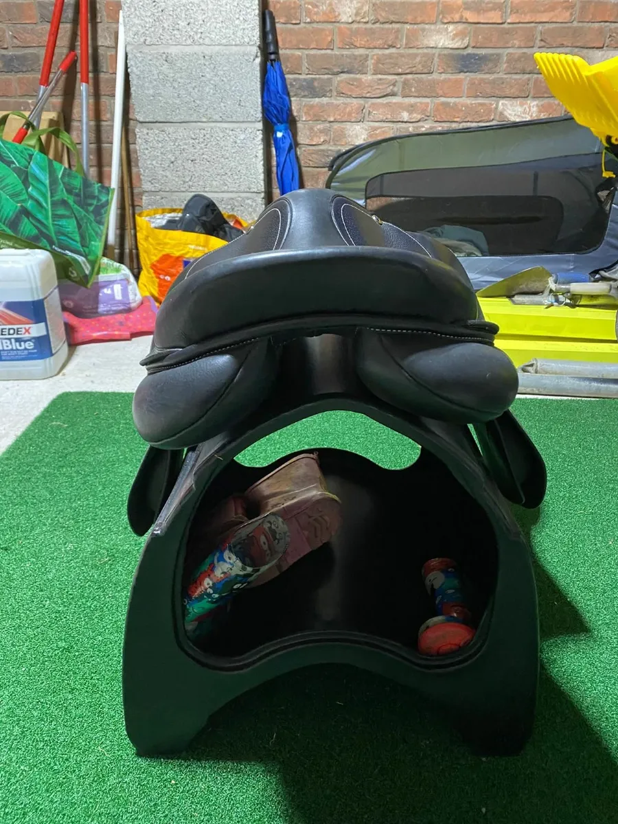 GP black Saddle. - Image 4