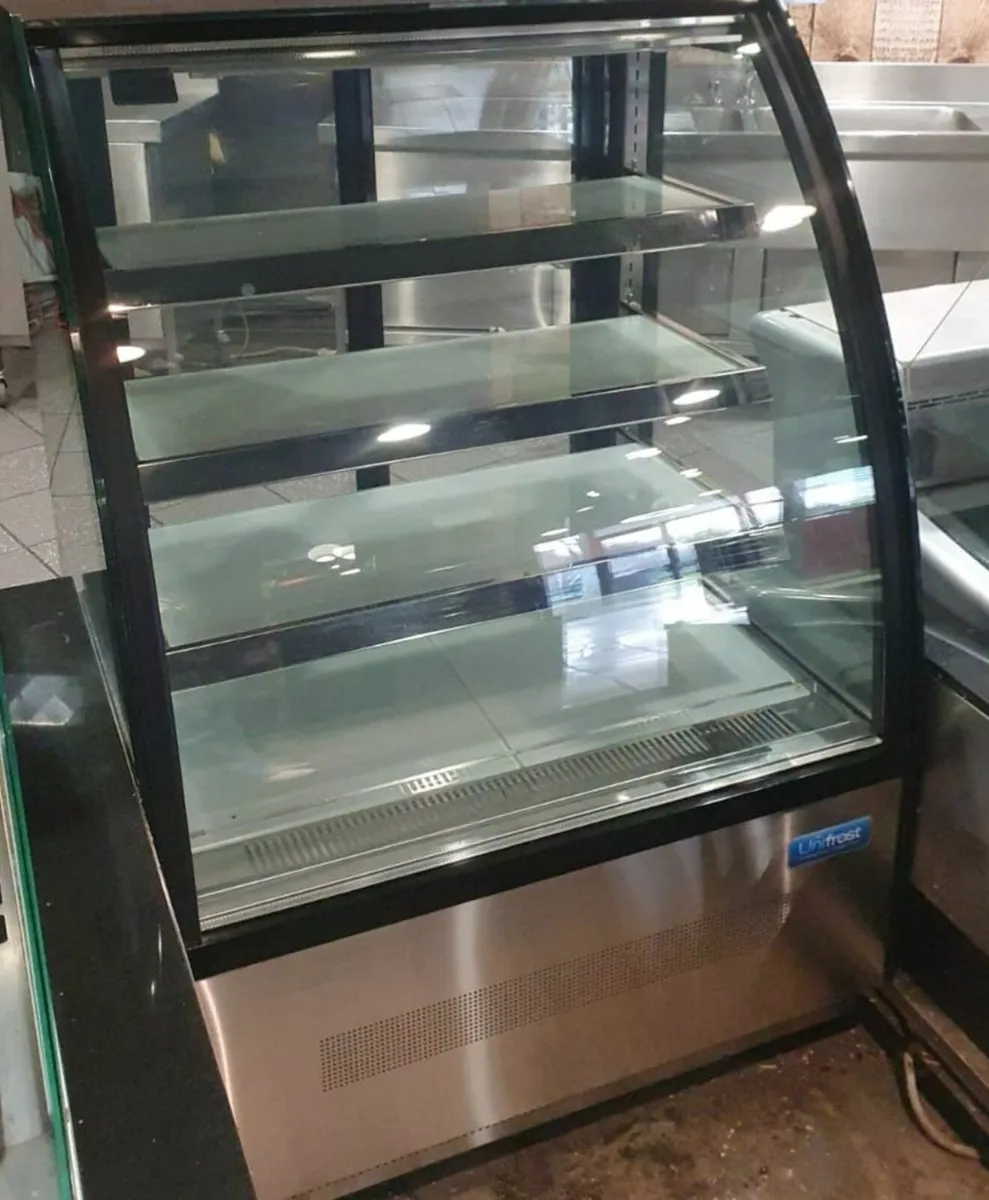 Deli Display Fridge UNIFROST CDV90S - Image 1