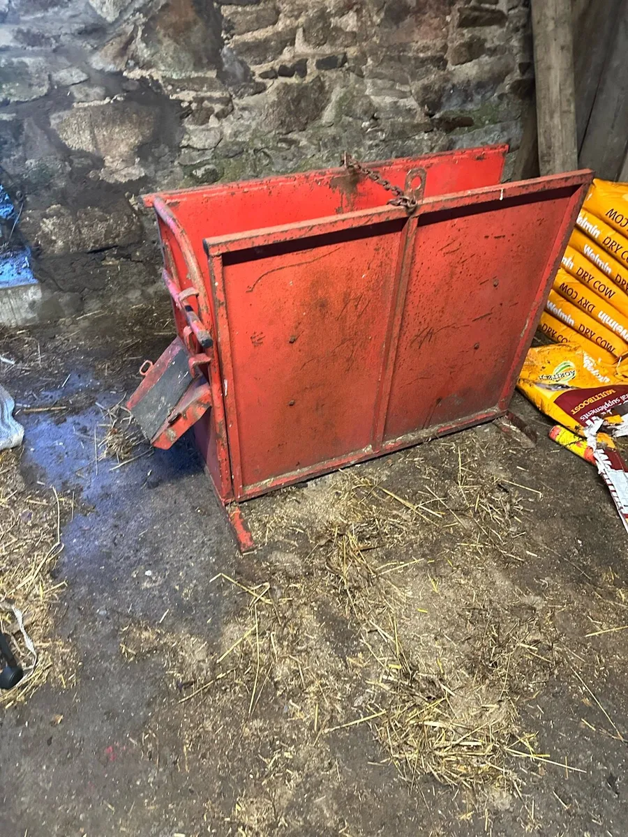 Dehorning crate - Image 1