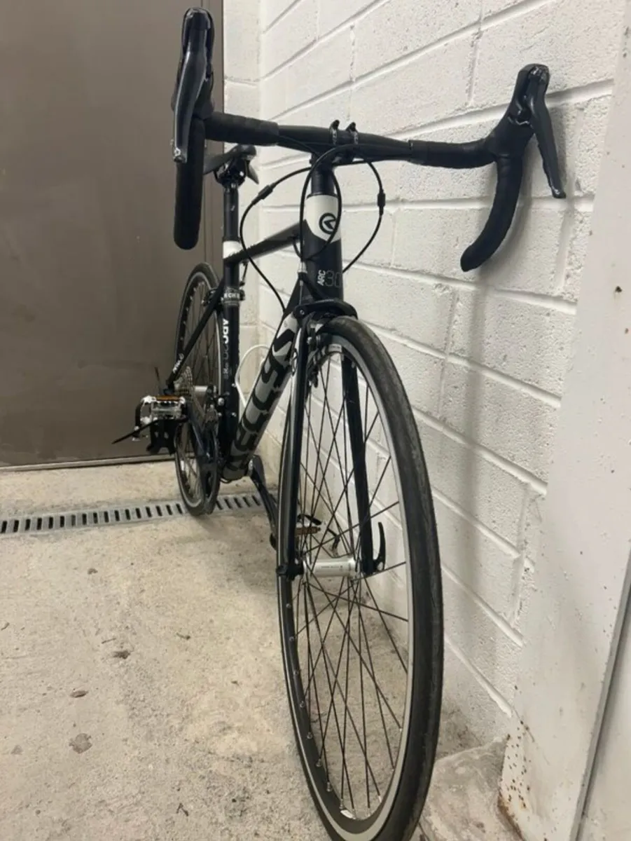 Quick Sale - Road Bike - Kellys Arc 30 - Image 4