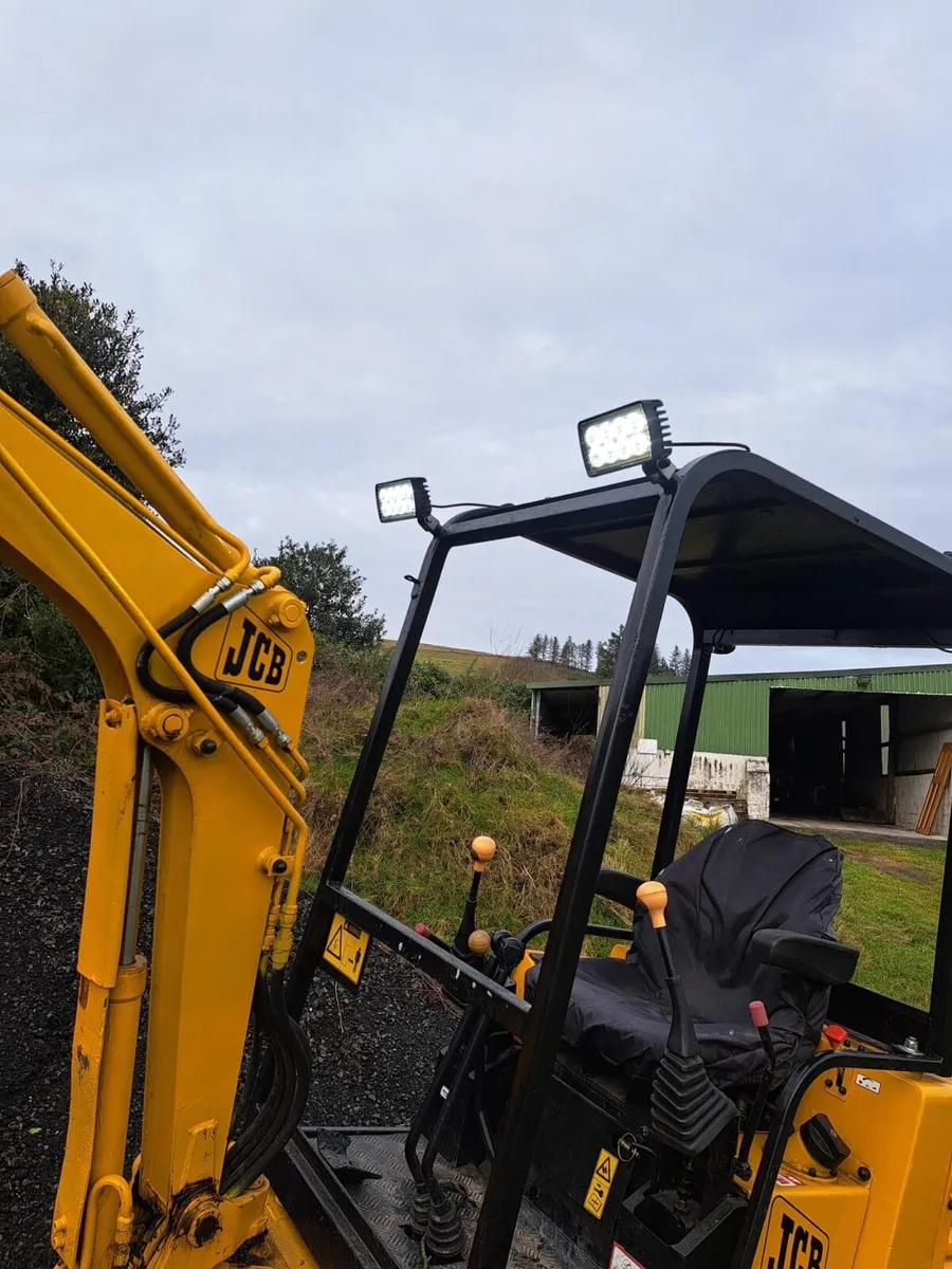 JCB 801.4 (FULLY RECONDITIONED) - Image 3