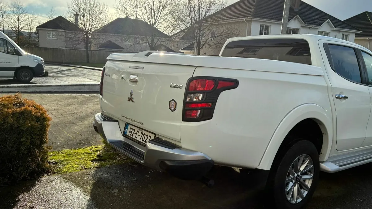 Mitsubishi L200 2018 - Image 2