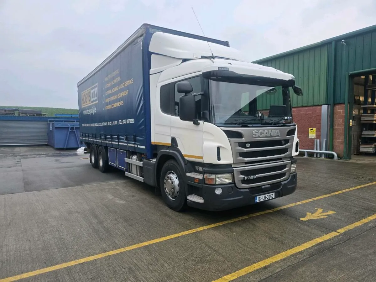 SCANIA TRUCK P32O CURTAINSIDER - Image 1