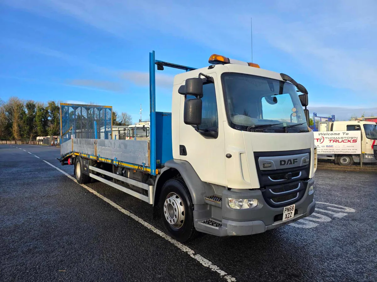 2018 DAF LF 230 with 30ft Dropside Beavertail Body - Image 1