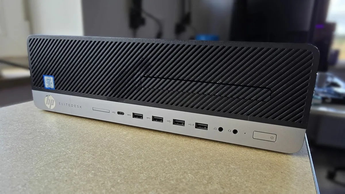 HP 800 G5 SFF Desktop W11 - 16GB RAM, 250GB SSD - Image 1