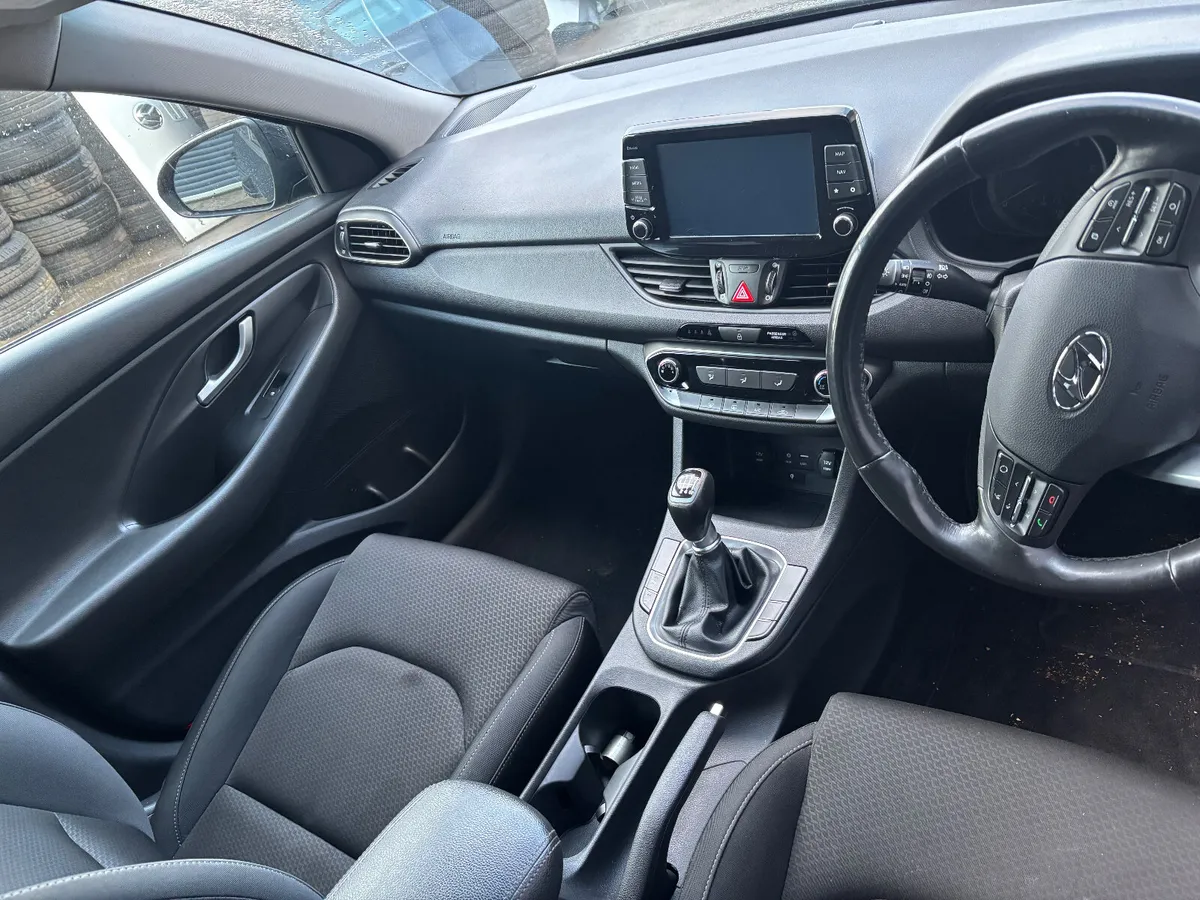 Hyundai i30 Seats - Image 2