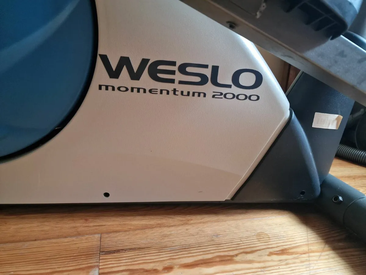 Weslo Momentum 2000 Cross Trainer - Image 2