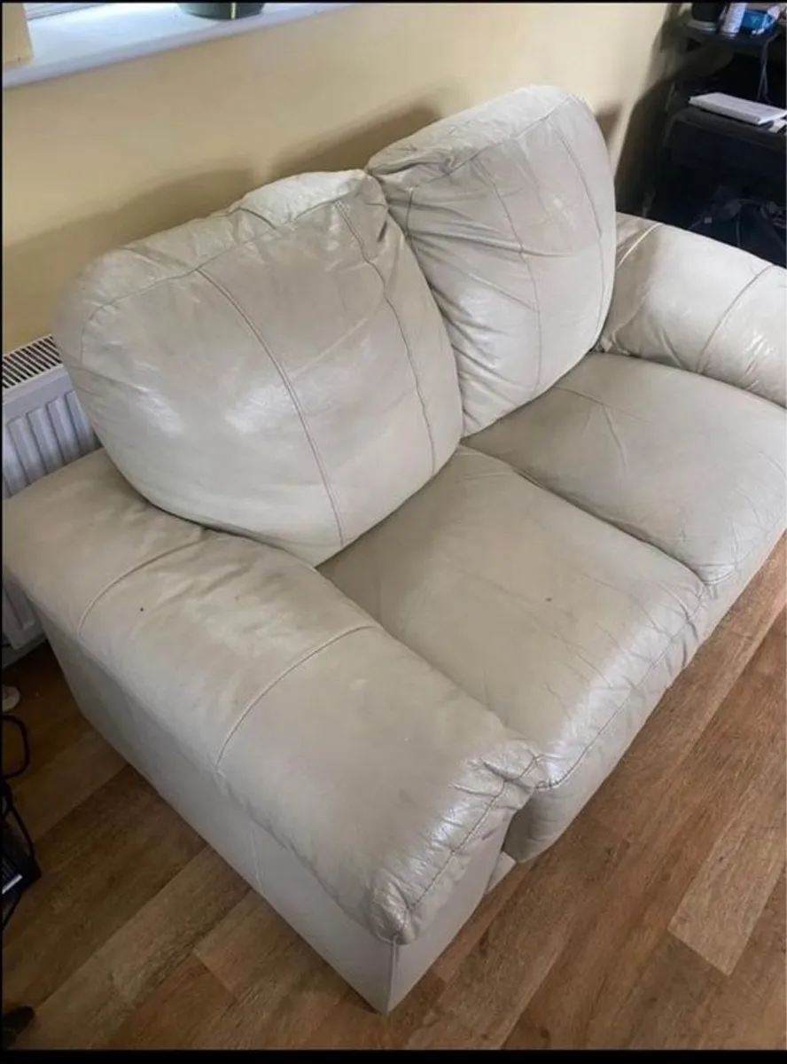 Cream leather 2 Seater sofa - Image 3