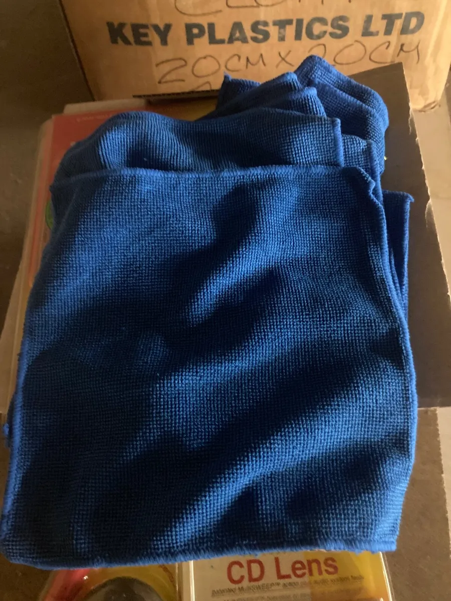 Micro fibre cleaning cloths - Image 1