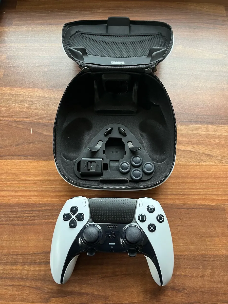 PS5 Bundle - Image 4