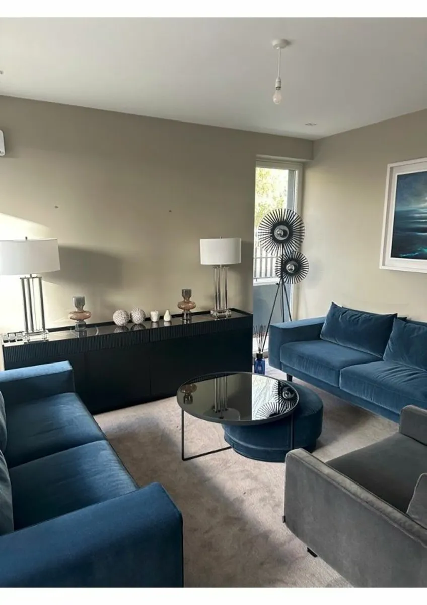 Sofa Bespoke - Image 1