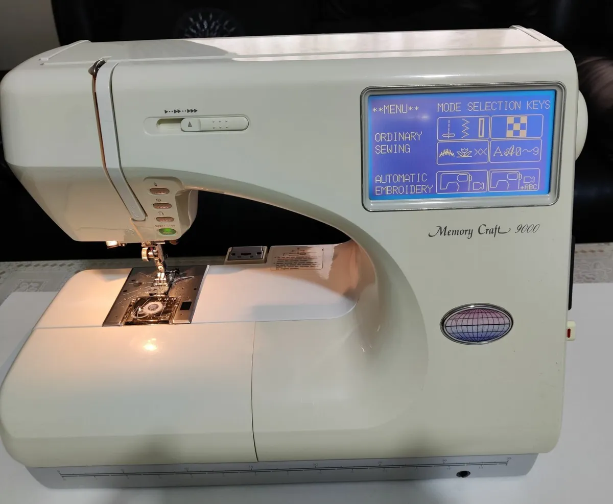 Janome MC 9000 sewing & embroidery machine - Image 1